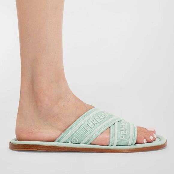 NIB$775 Ferragamo Laurene Logo Print Straps Flat Slides Sandals 6 C, 36.5